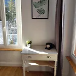La Maison Des Familles 10 *