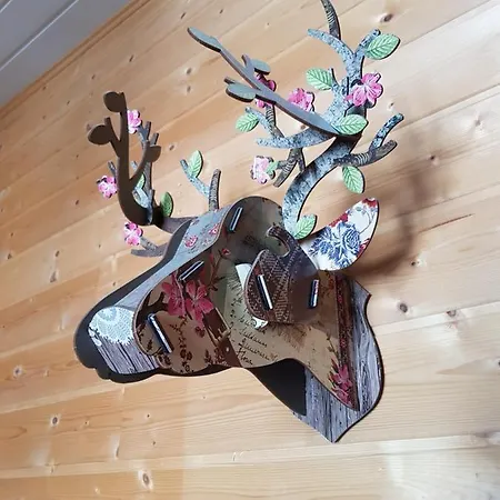 La Maison Des Familles 10 *