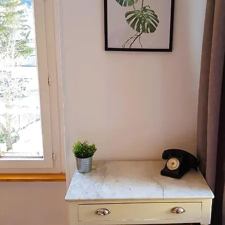 La Maison Des Familles 10 شقة لو مونت دوري