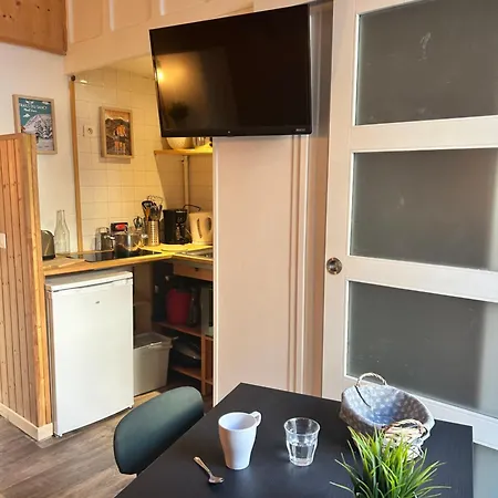 La Maison Des Familles 10 Apartment *