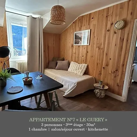 La Maison Des Familles 10 *