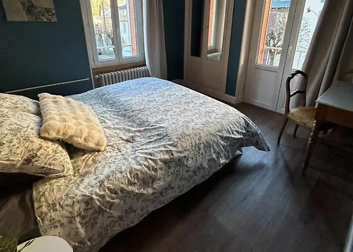 Апартаменты La Maison Des Familles 10 *